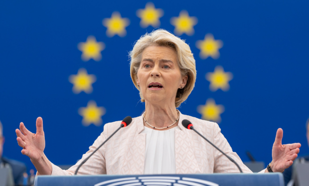 Mezzo sì dell'Europa a Meloni: no ai sussidi per l'energia fossile, sì agli investimenti nelle alternative